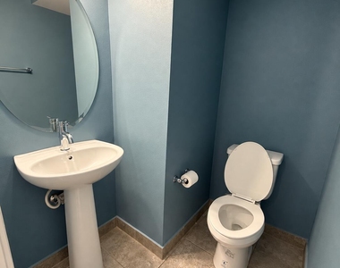 4924 Nw 48th Terrace - Photo Thumbnail 8
