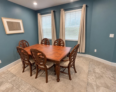 4924 Nw 48th Terrace - Photo Thumbnail 3