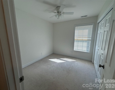 64 Springside Road - Photo Thumbnail 10