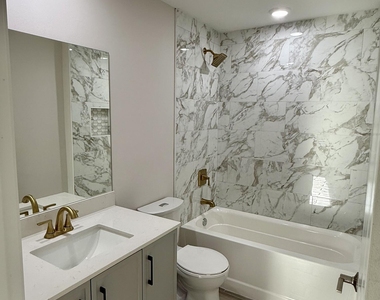 4421 Timber Ridge Lane - Photo Thumbnail 7