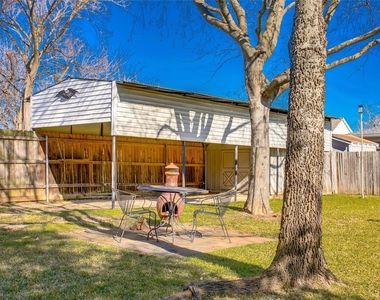 318 S Walker Street - Photo Thumbnail 26