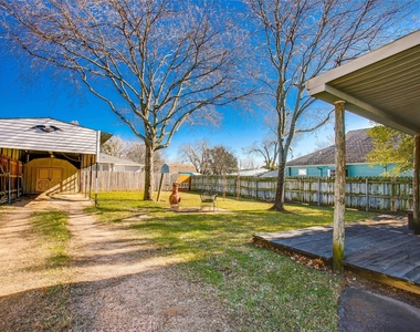 318 S Walker Street - Photo Thumbnail 24