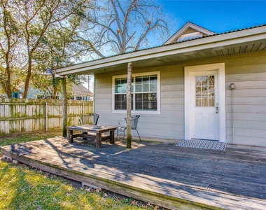 318 S Walker Street - Photo Thumbnail 27