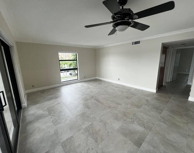 3200 N Ocean Drive - Photo Thumbnail 14