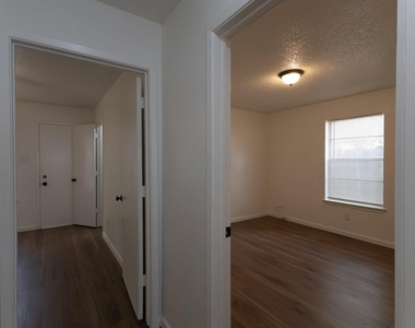 741 Woodland Court - Photo Thumbnail 18