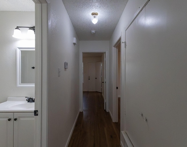 741 Woodland Court - Photo Thumbnail 19