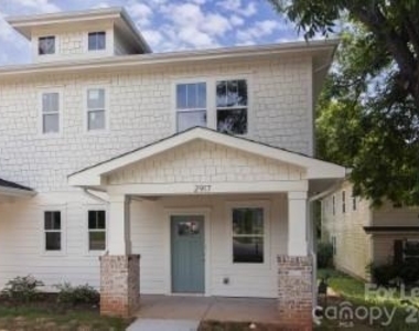 2915 Ross Avenue - Photo Thumbnail 19