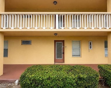 6091 Nw 61st Avenue - Photo Thumbnail 2