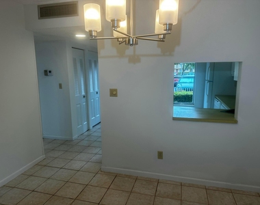6091 Nw 61st Avenue - Photo Thumbnail 12