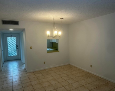 6091 Nw 61st Avenue - Photo Thumbnail 10