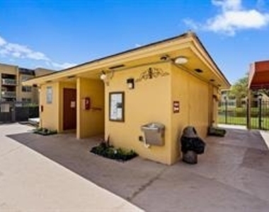 6091 Nw 61st Avenue - Photo Thumbnail 26