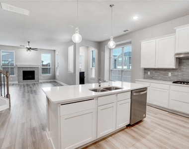 1521 Bison Trail - Photo Thumbnail 28