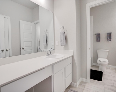 1521 Bison Trail - Photo Thumbnail 17
