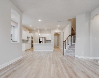 1521 Bison Trail - Photo Thumbnail 26