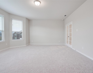 1521 Bison Trail - Photo Thumbnail 22