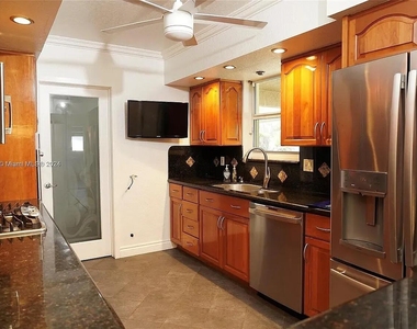 4205 Mckinley Street - Photo Thumbnail 11