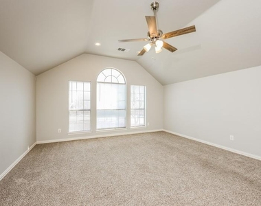 2541 Indian Hills Drive - Photo Thumbnail 12