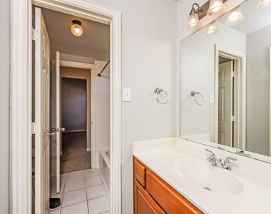 2541 Indian Hills Drive - Photo Thumbnail 16