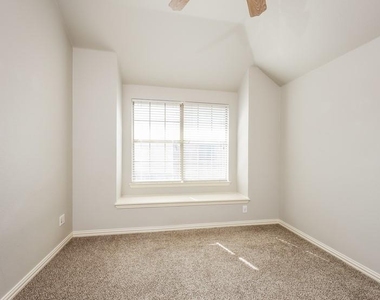 2541 Indian Hills Drive - Photo Thumbnail 13