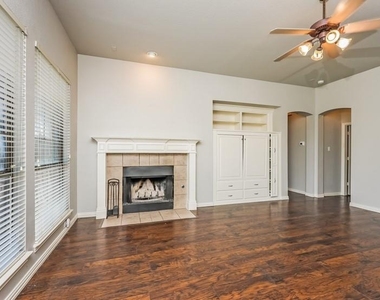 2541 Indian Hills Drive - Photo Thumbnail 4