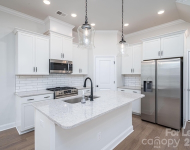 5938 Ardrey Kell Road - Photo Thumbnail 11
