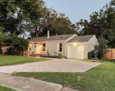 10652 Cayuga Drive - Photo Thumbnail 1