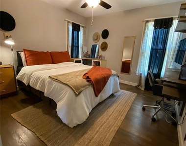 10652 Cayuga Drive - Photo Thumbnail 9