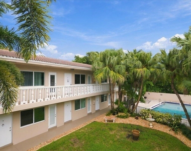 2110 Ne 39th Street - Photo Thumbnail 1