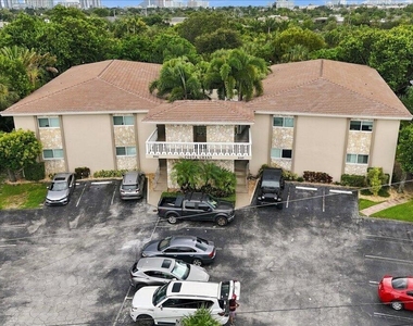 2110 Ne 39th Street - Photo Thumbnail 22