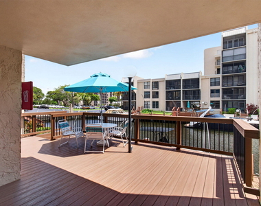 12 Royal Palm Way - Photo Thumbnail 33