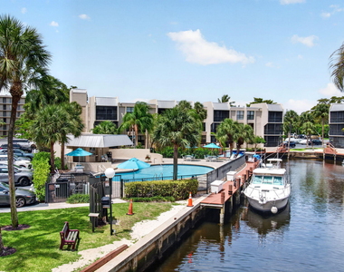 12 Royal Palm Way - Photo Thumbnail 3