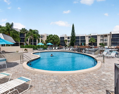 12 Royal Palm Way - Photo Thumbnail 35