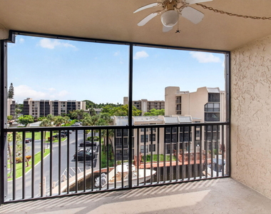 12 Royal Palm Way - Photo Thumbnail 21