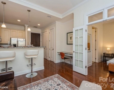 230 S Tryon Street - Photo Thumbnail 17