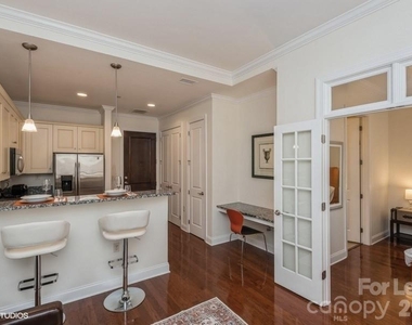 230 S Tryon Street - Photo Thumbnail 7