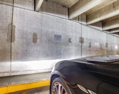 230 S Tryon Street - Photo Thumbnail 27
