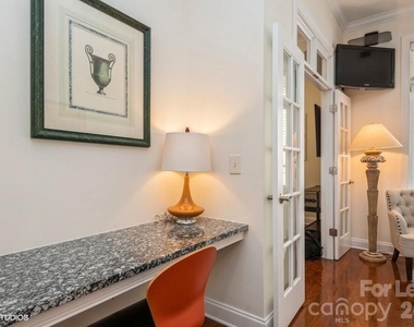 230 S Tryon Street - Photo Thumbnail 38