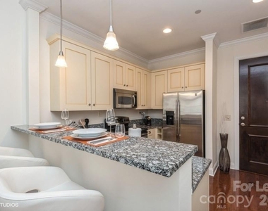 230 S Tryon Street - Photo Thumbnail 8
