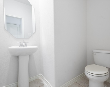 1816 Ferguson Lane - Photo Thumbnail 28