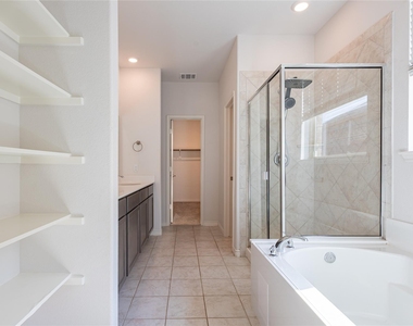 1816 Ferguson Lane - Photo Thumbnail 14