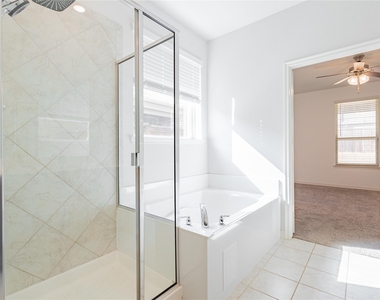 1816 Ferguson Lane - Photo Thumbnail 18