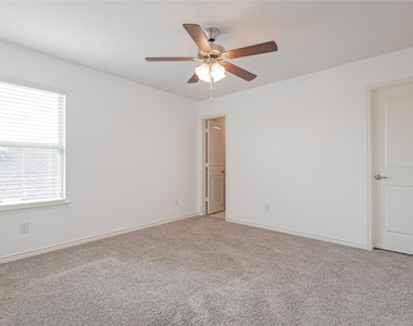 1816 Ferguson Lane - Photo Thumbnail 20