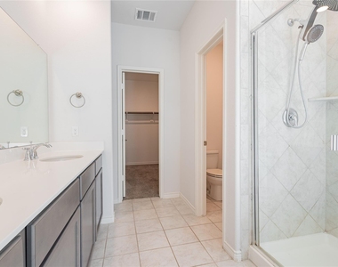 1816 Ferguson Lane - Photo Thumbnail 19