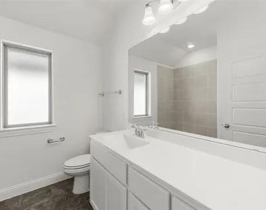 1713 Horizon Way - Photo Thumbnail 16