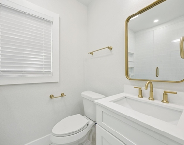 3210 N Haskell Avenue - Photo Thumbnail 18