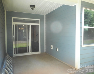 5522 Harris Cove Drive - Photo Thumbnail 8