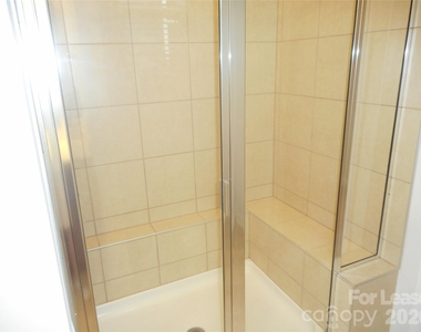 5522 Harris Cove Drive - Photo Thumbnail 16