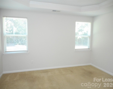 5522 Harris Cove Drive - Photo Thumbnail 13
