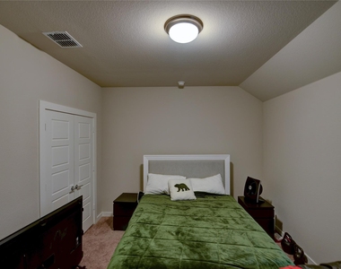 5612 Summit Creek Road - Photo Thumbnail 9