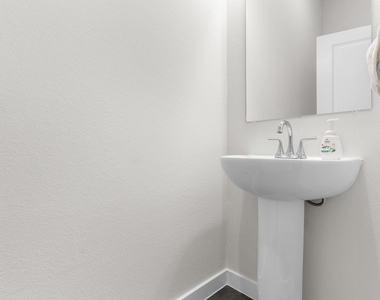 3432 Red Moon Way - Photo Thumbnail 12